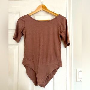 Short sleeve, ribbed H&M leotard